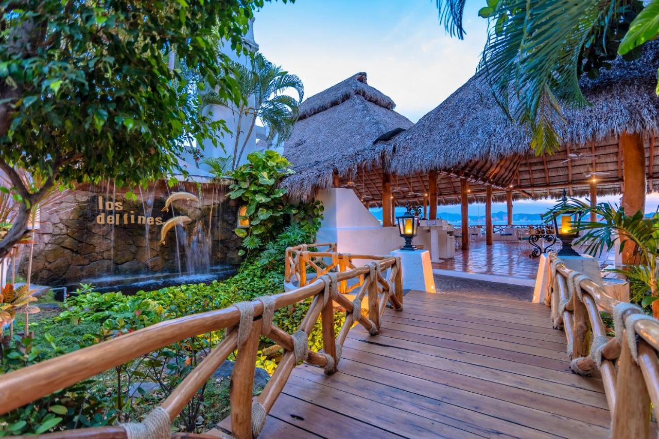 Las Hadas By Brisas Manzanillo Exteriör bild The entrance to the resort